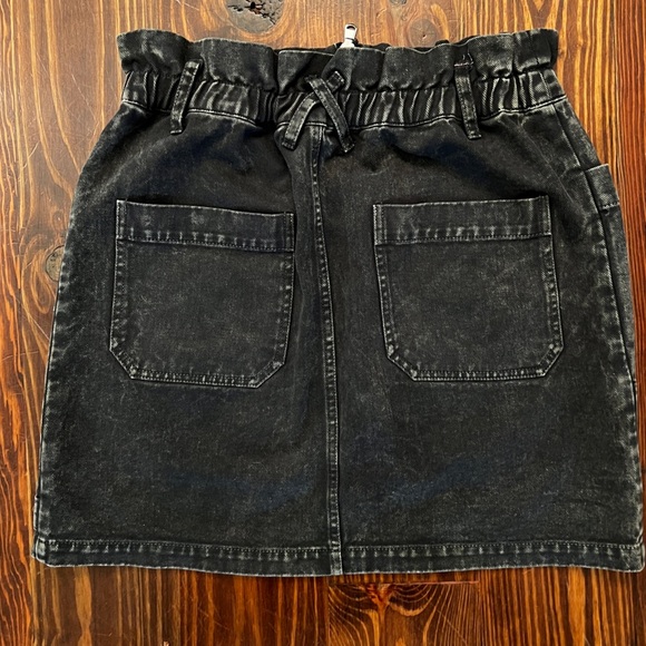 SEA NEW YORK Idun Acid Wash Denim Skirt Paperbag Waist Zipper and Pockets - Picture 4 of 5